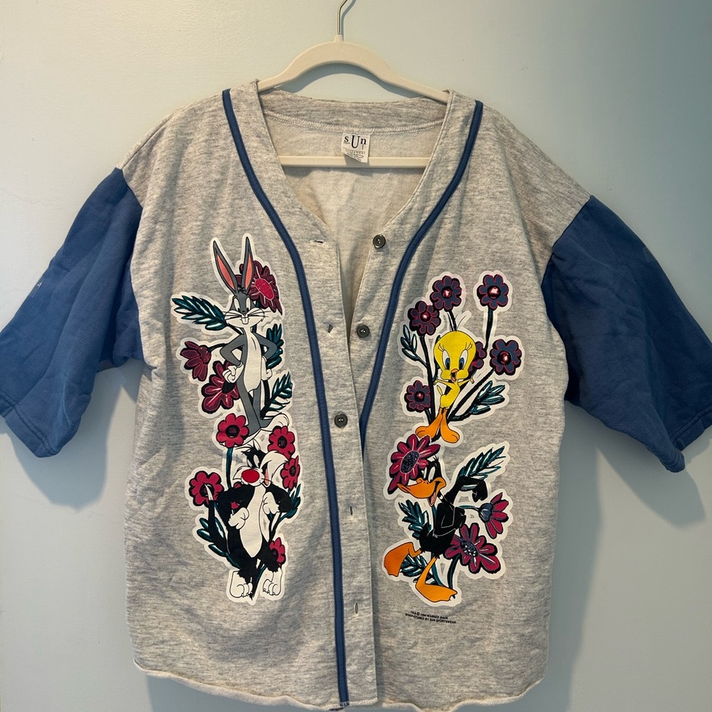 Vintage Looney Tunes shirt